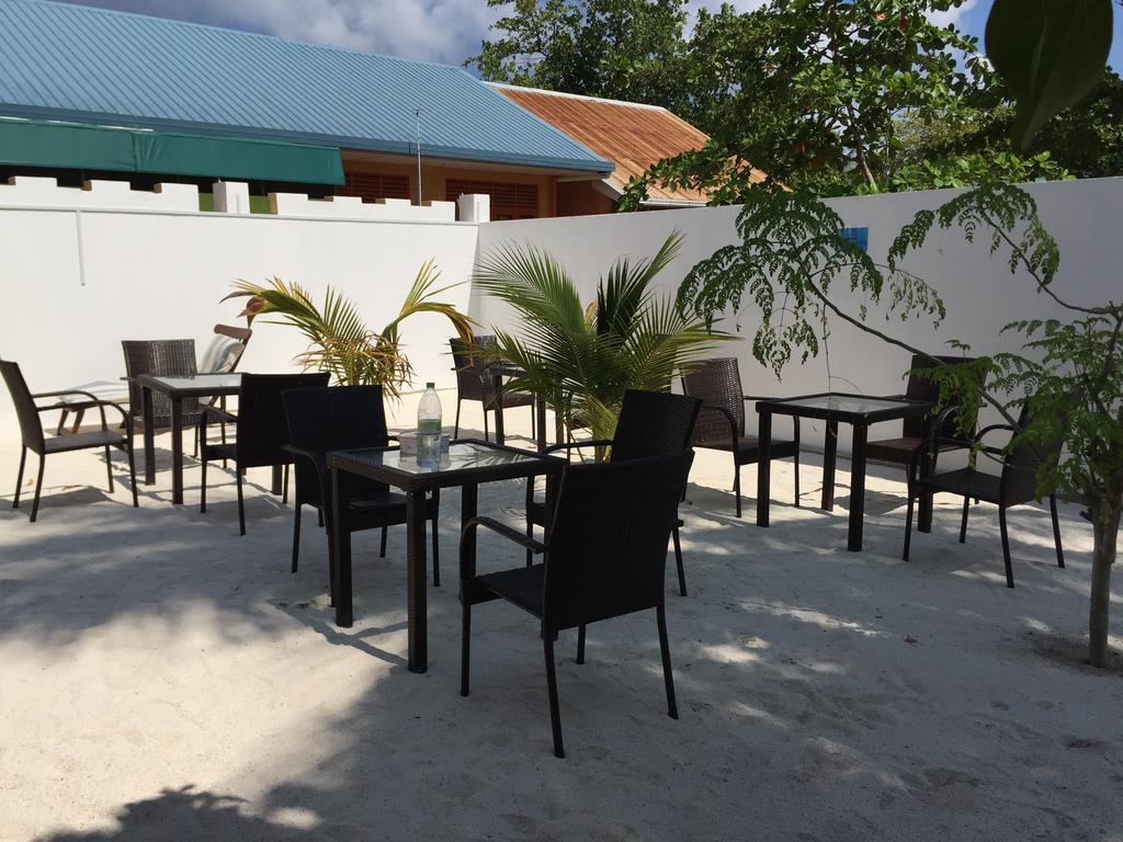 Castle Inn Bodufolhudhoo Exterior photo