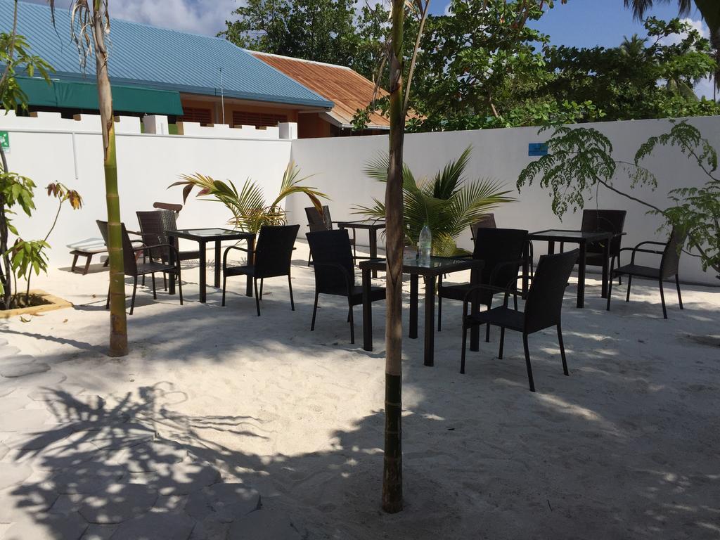 Castle Inn Bodufolhudhoo Exterior photo