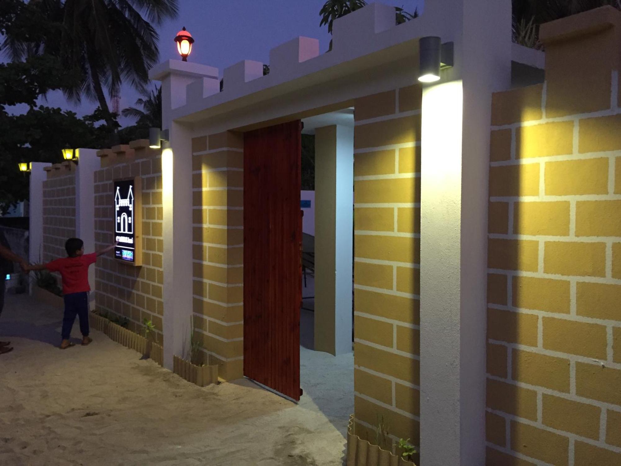 Castle Inn Bodufolhudhoo Exterior photo