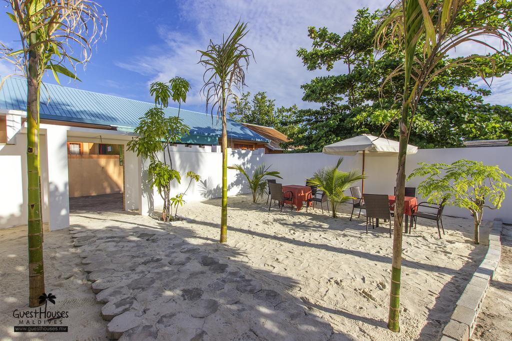 Castle Inn Bodufolhudhoo Exterior photo